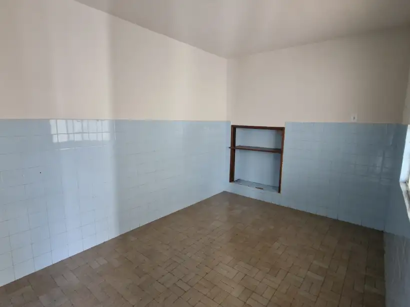 Casa 3 quartos para venda e locação no bairro Barroso