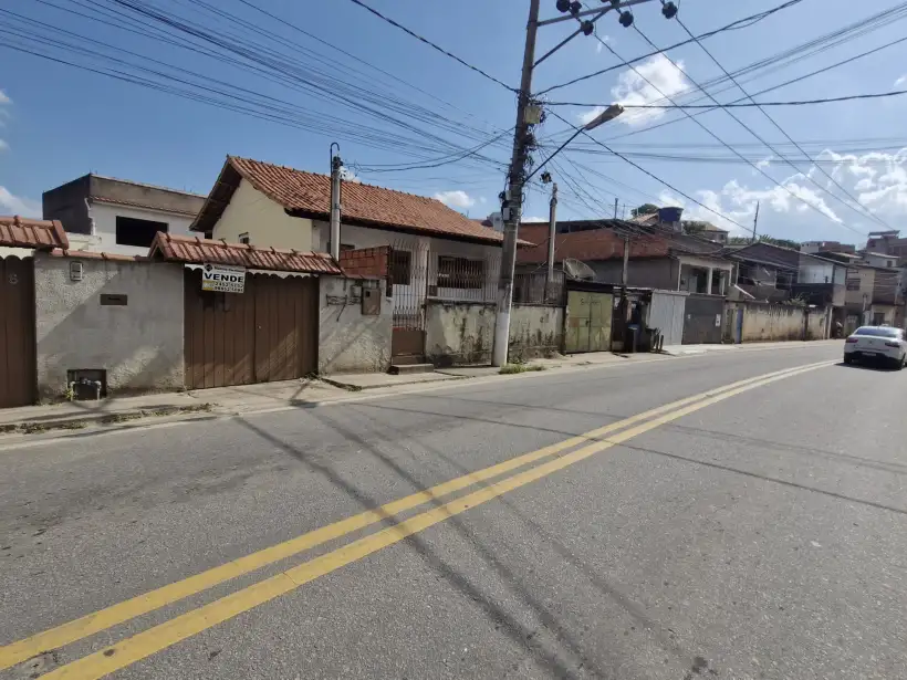 Casa 3 quartos para venda e locação no bairro Barroso