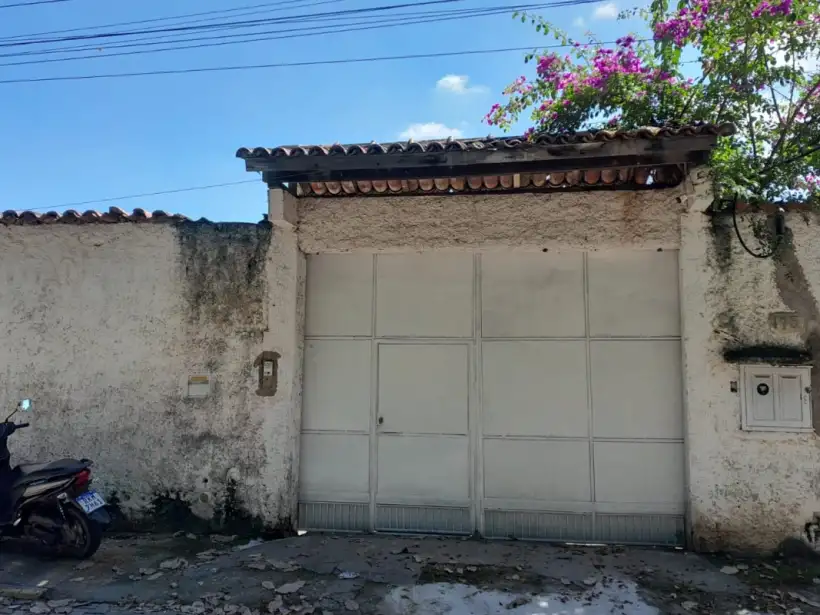 Casa 2 Quartos para locação no bairro Matadouro