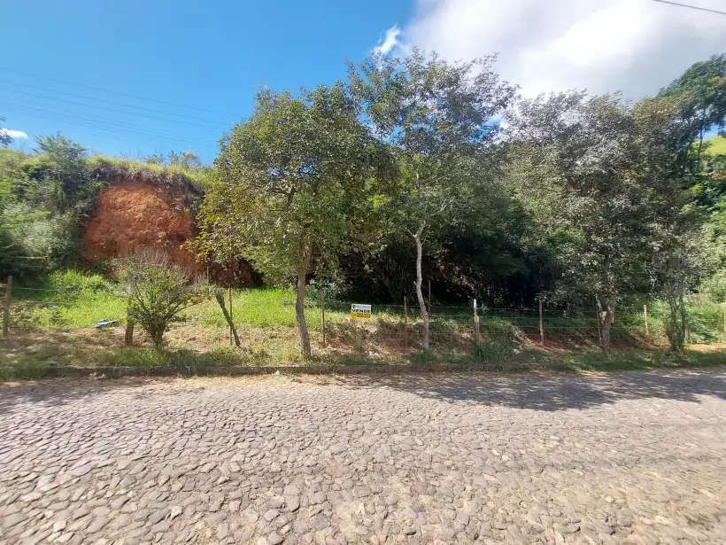 Terreno 300m² para venda no bairro Centro