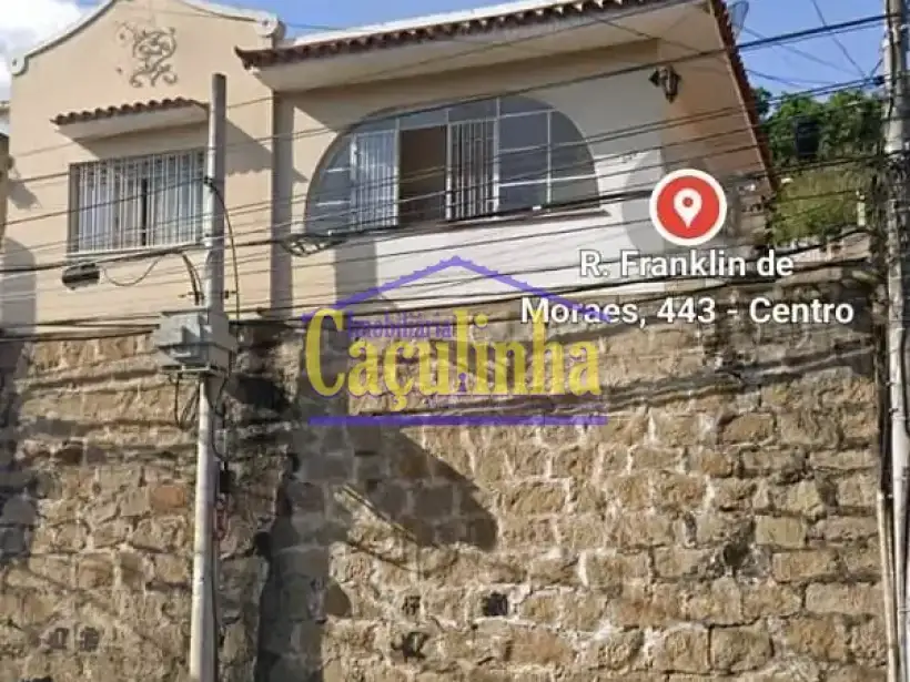 Casa 2 Quartos para venda no bairro Centro