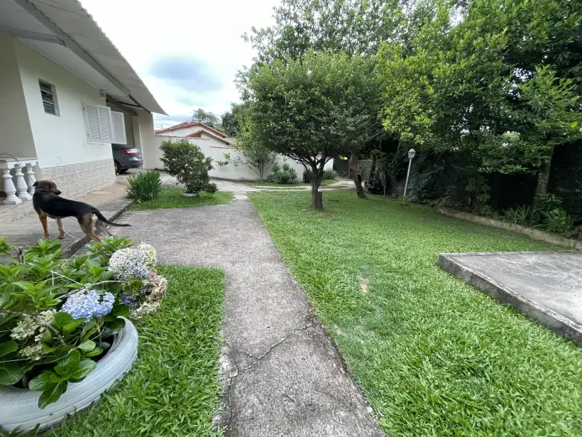 Casa 4 quartos para venda no bairro Centro