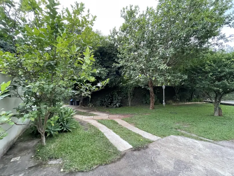Casa 4 quartos para venda no bairro Centro