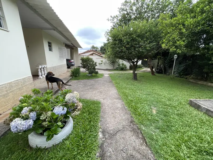 Casa 4 quartos para venda no bairro Centro