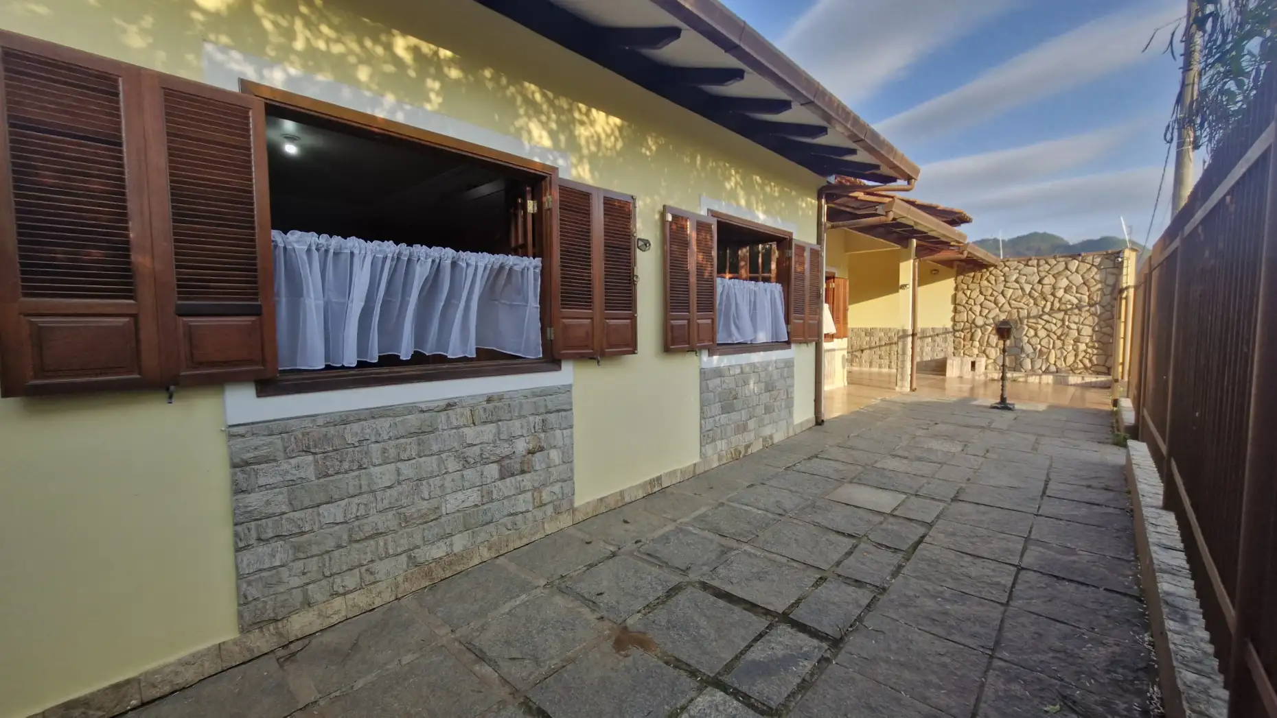 Casa totalmente plana à venda no Novo Horizonte –