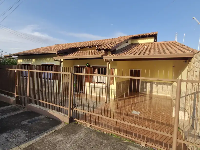 Casa totalmente plana à venda no Novo Horizonte –