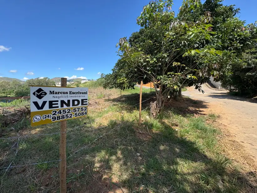 Terreno 272m² para venda no bairro Spalla 2