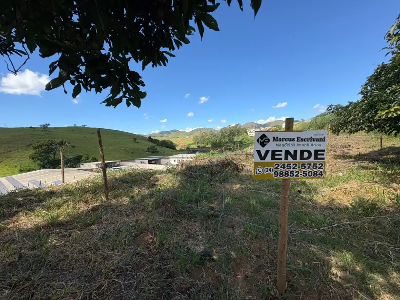 Terreno 272m² para venda no bairro Spalla 2