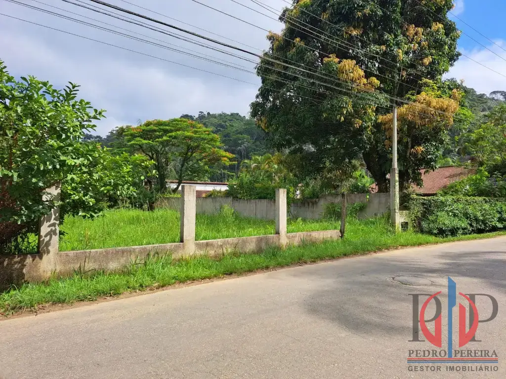 Terreno para venda no bairro Ipiabas