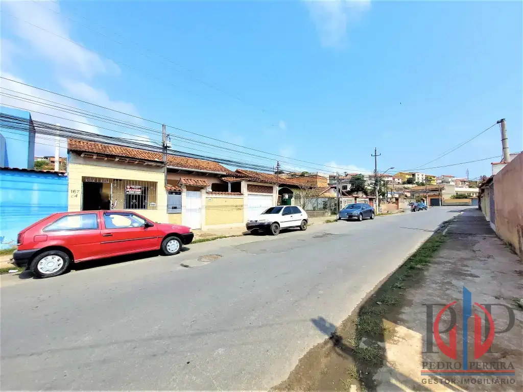 Casa 1 Quarto para venda no bairro Jardim Valença