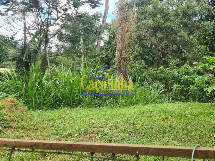 Terreno 642m² para venda no bairro Ipiabas