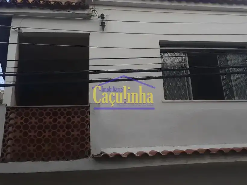 Casa 2 Quartos para venda no bairro Centro