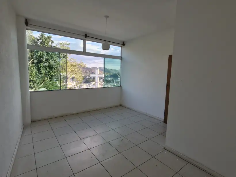 Casa 3 quartos para venda e locação no bairro Centro