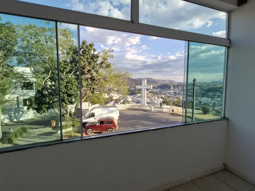 Casa 3 quartos para venda e locação no bairro Centro