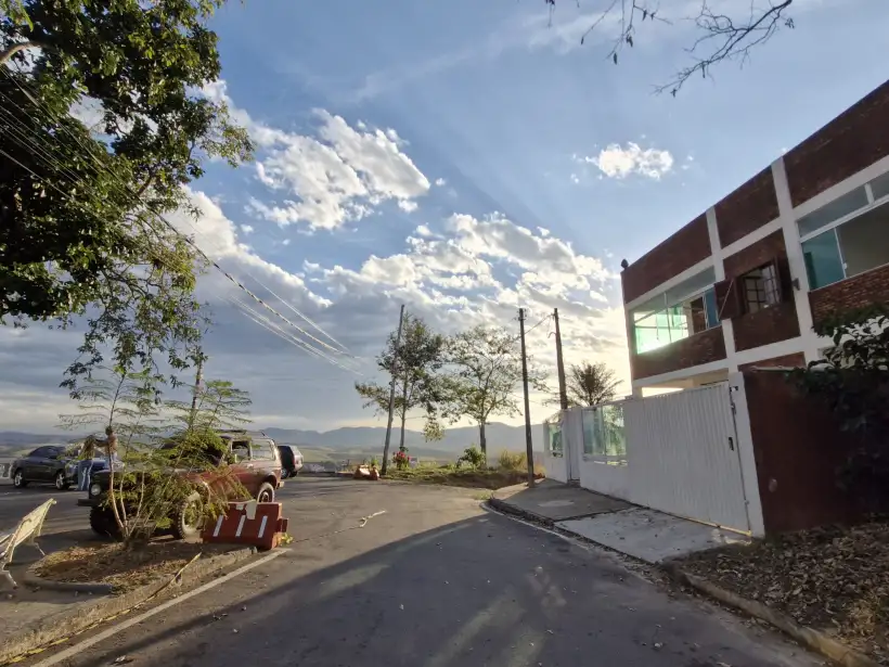 Casa 3 quartos para venda e locação no bairro Centro