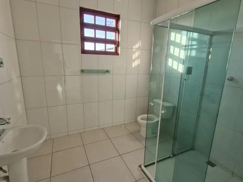 Casa 3 quartos para venda e locação no bairro Centro