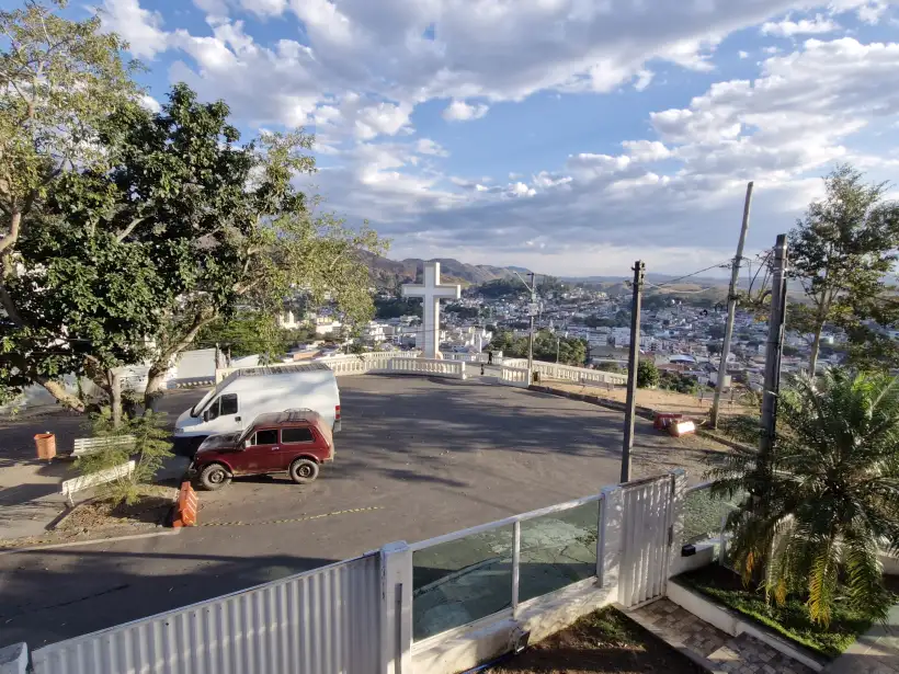 Casa 3 quartos para venda e locação no bairro Centro