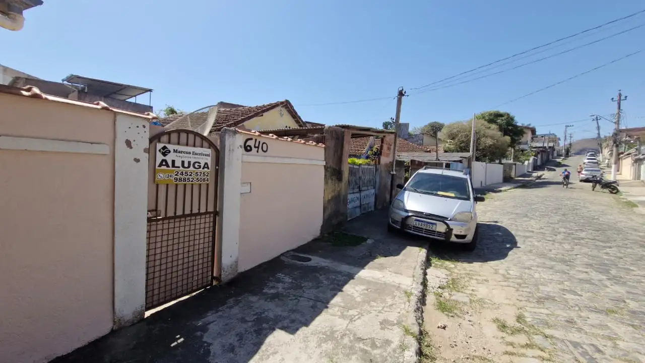 Casa para locação no bairro MONTE D'OURO