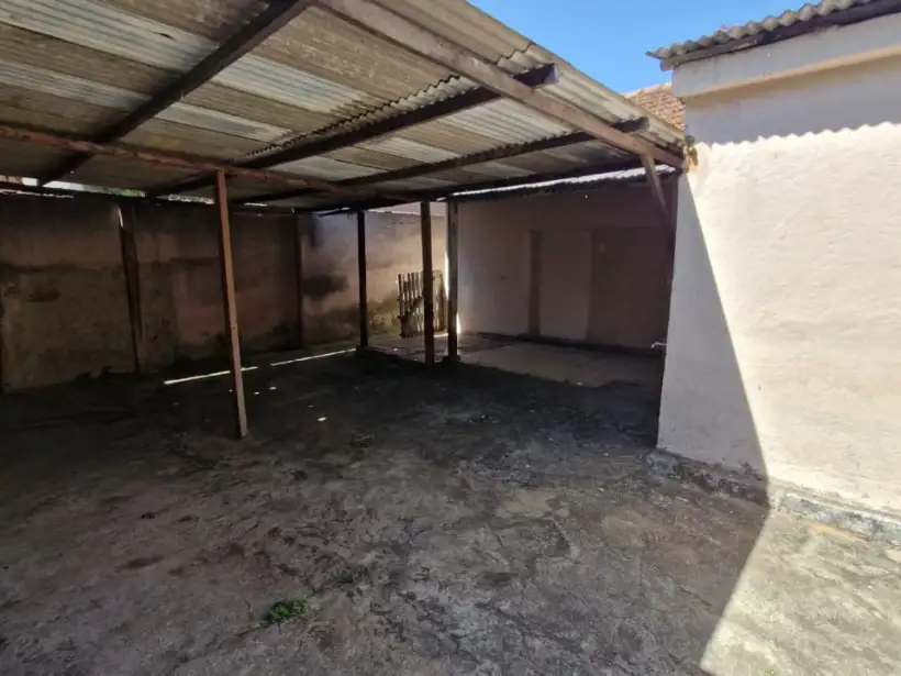 quintal/garagem