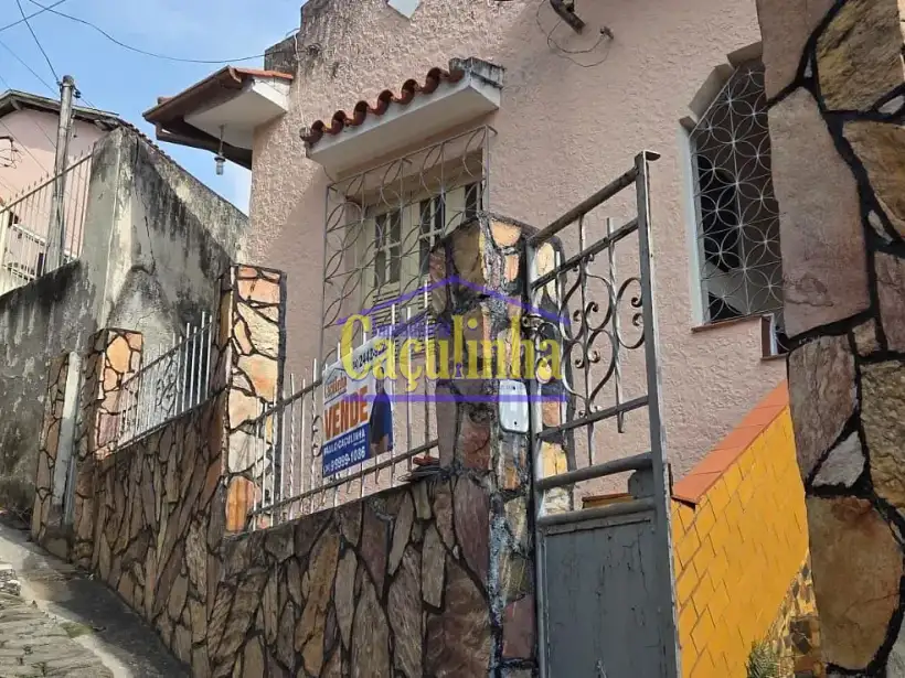 Casa 2 Quartos para venda no bairro Centro