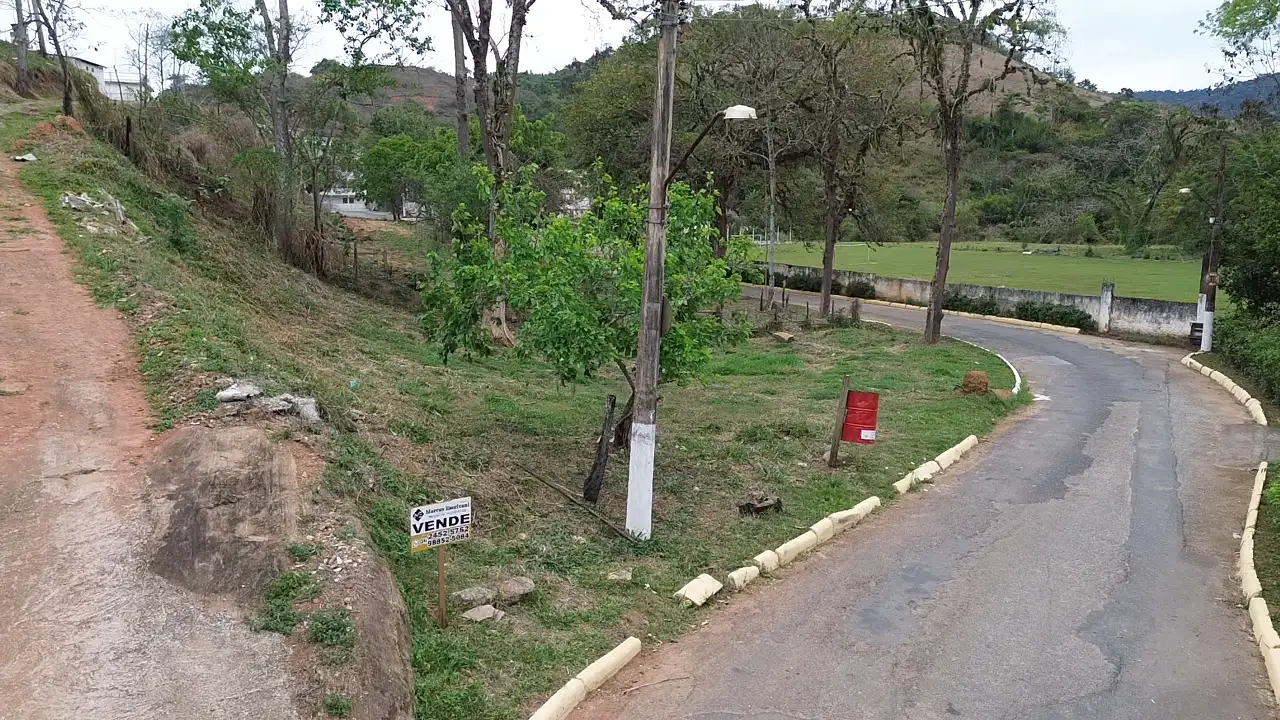 Terreno 300m² para venda no bairro Pentagna