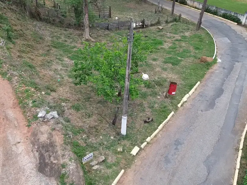 Terreno 300m² para venda no bairro Pentagna