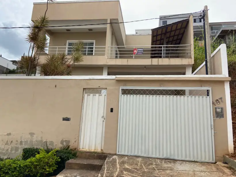 Casa 4 quartos para venda no bairro Esplanada do Cruzeiro