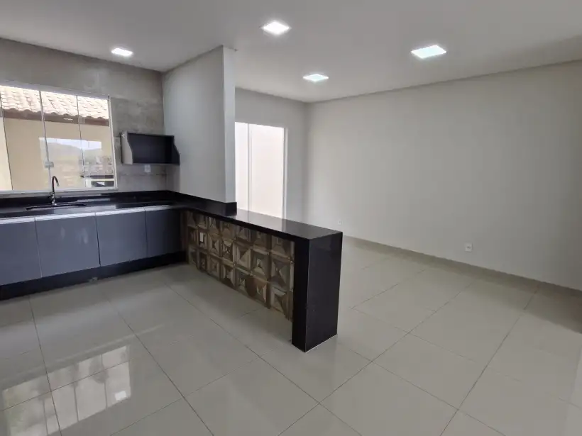 Casa 3 quartos para locação no bairro JARDIM DONA ANGELINA