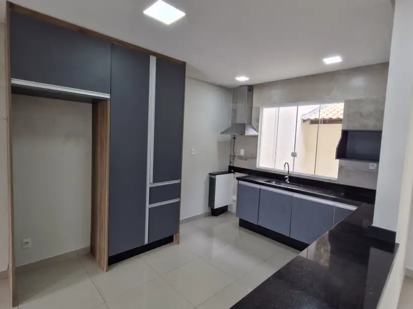 Casa 3 quartos para locação no bairro JARDIM DONA ANGELINA