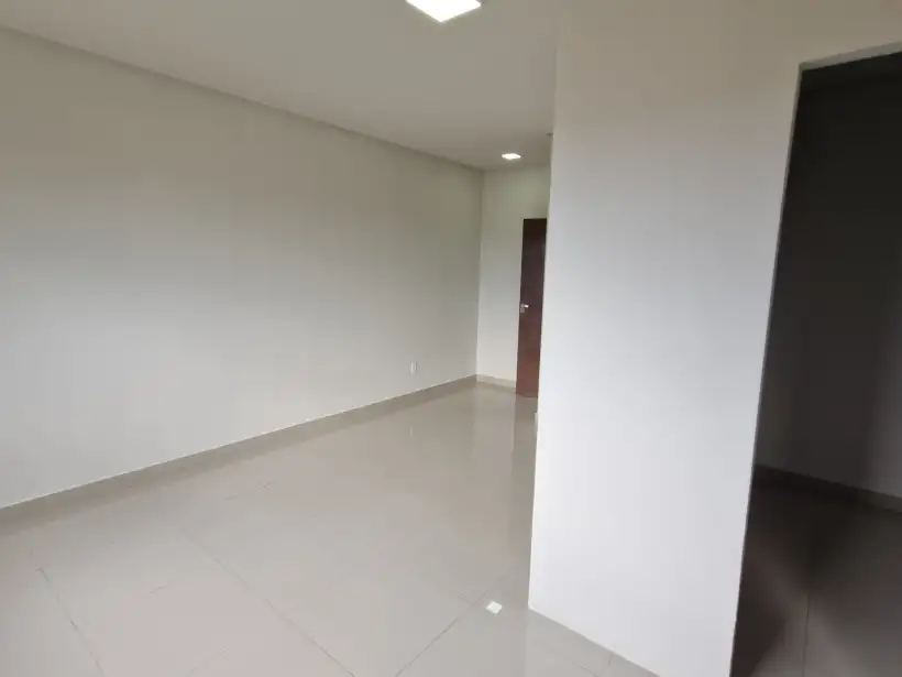 Casa 3 quartos para locação no bairro JARDIM DONA ANGELINA