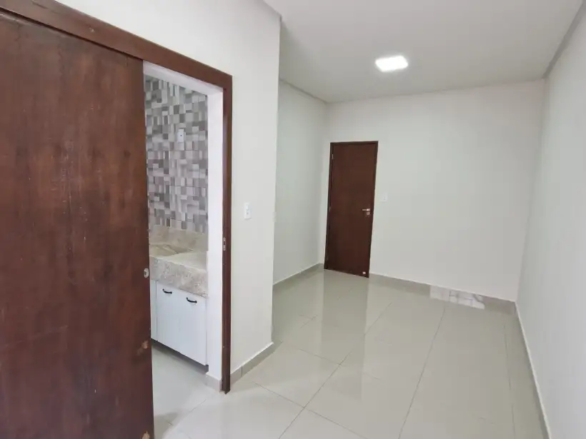 Casa 3 quartos para locação no bairro JARDIM DONA ANGELINA