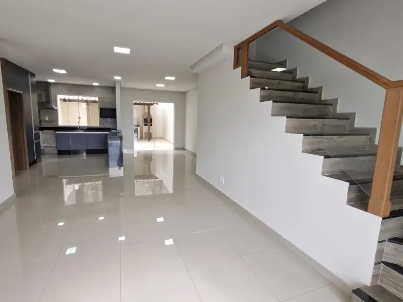 Casa 3 quartos para locação no bairro JARDIM DONA ANGELINA