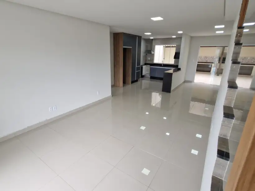 Casa 3 quartos para locação no bairro JARDIM DONA ANGELINA