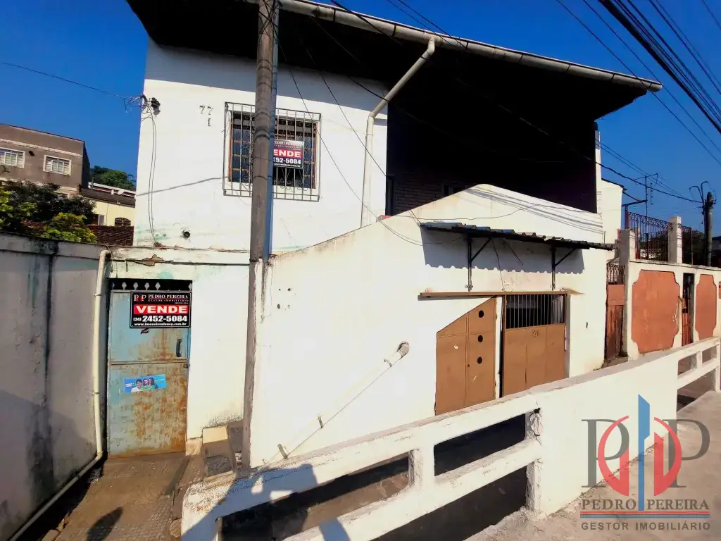 Casa 2 Quartos para venda no bairro Monte D'ouro