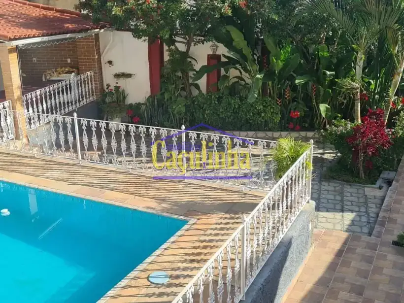 Casa 2 Quartos para venda no bairro Centro