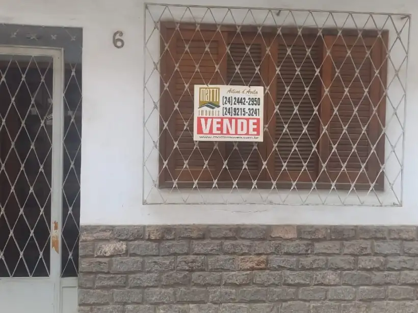 Casa 1 Quarto para venda no bairro Centro