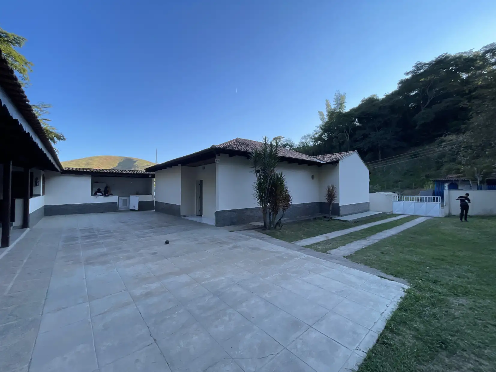 Casa 5 quartos SENDO 1 suíte no Centro