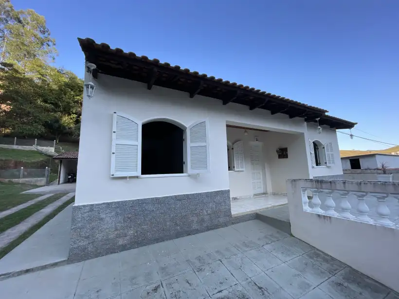 Casa 5 quartos SENDO 1 suíte no Centro
