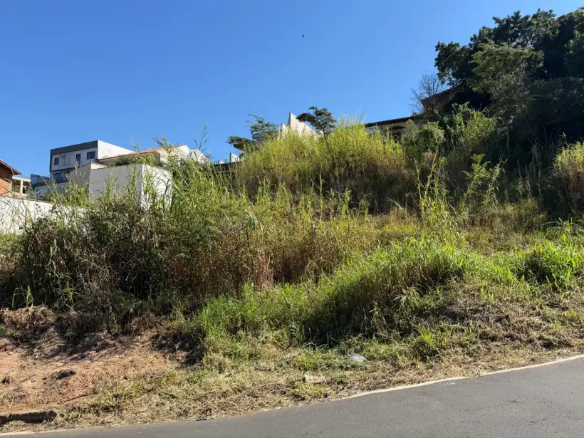 Terreno 406m² para venda no bairro Esplanada do Cruzeiro