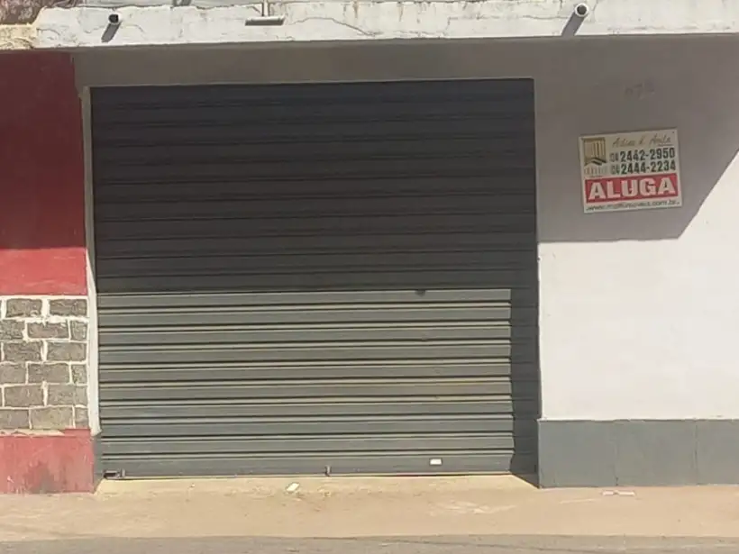 Loja para locação no bairro Muqueca