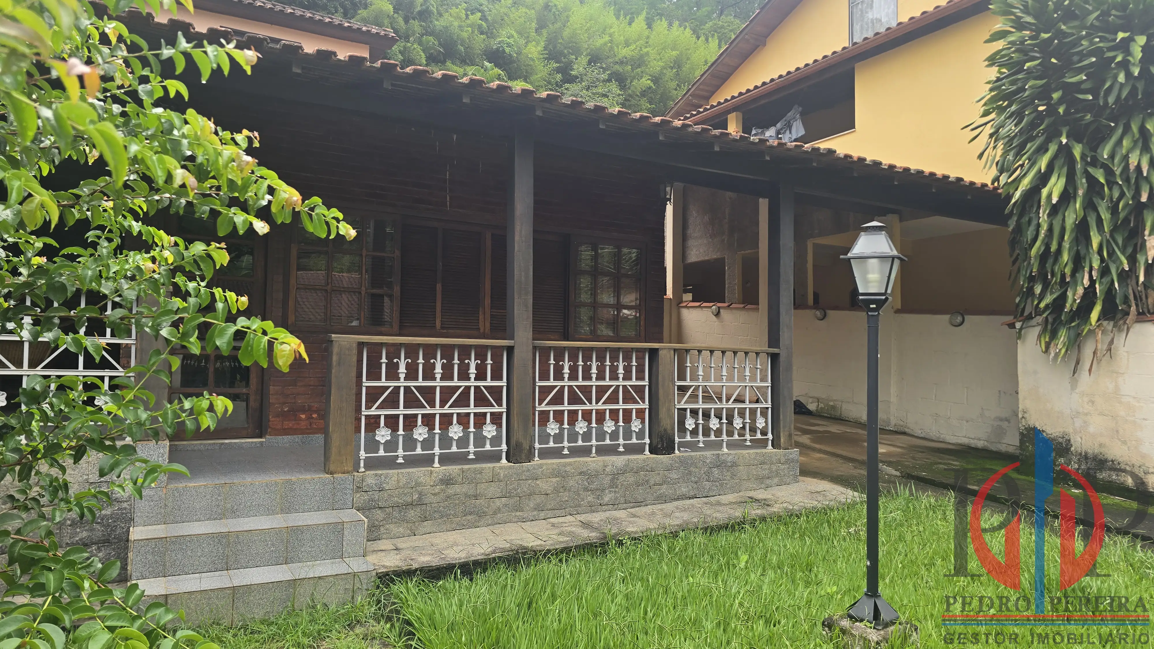 Casa 4 Quartos para venda no bairro Conservatória