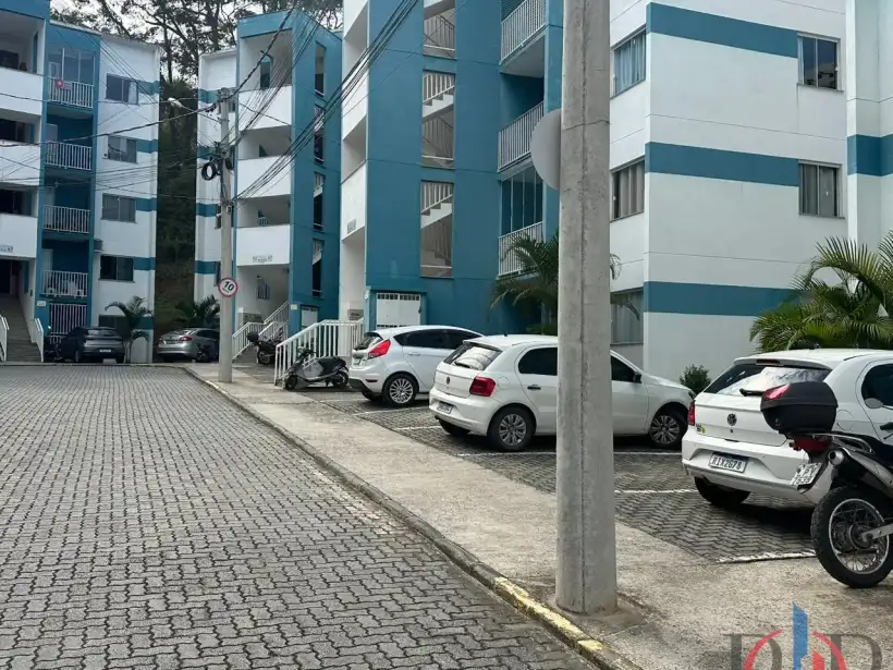 Apartamento 2 Quartos para locação no bairro Benfica