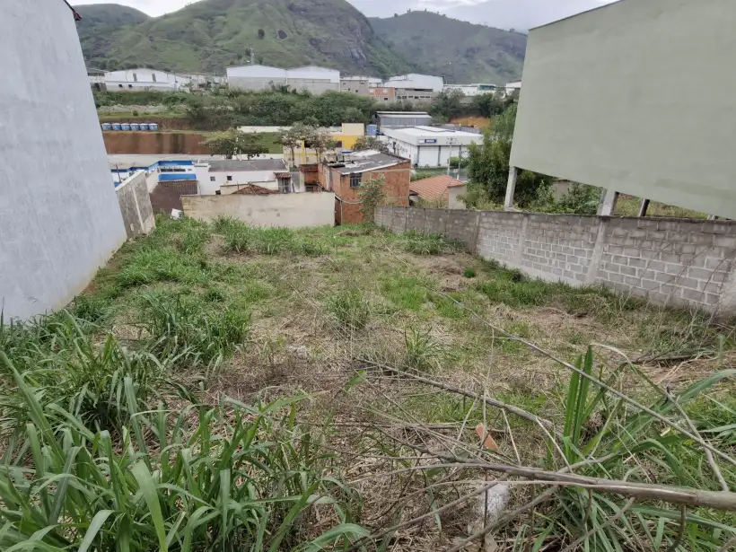 Terreno 361m² para venda no bairro Benfica