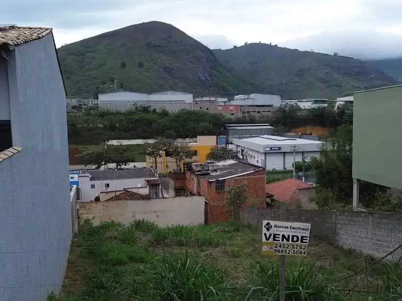 Terreno 361m² para venda no bairro Benfica
