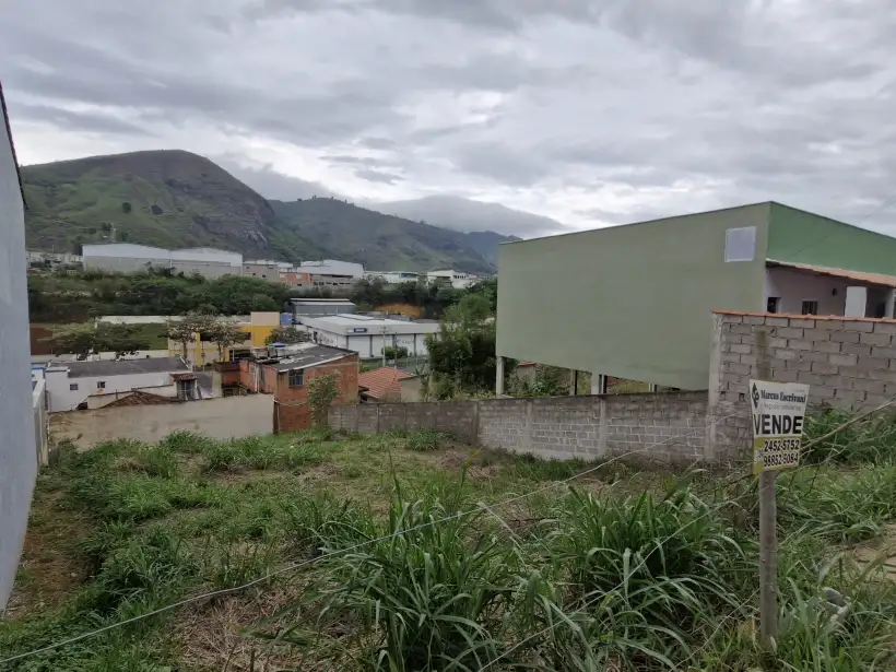 Terreno 361m² para venda no bairro Benfica