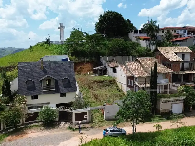 Terreno 360m² para venda no bairro Centro