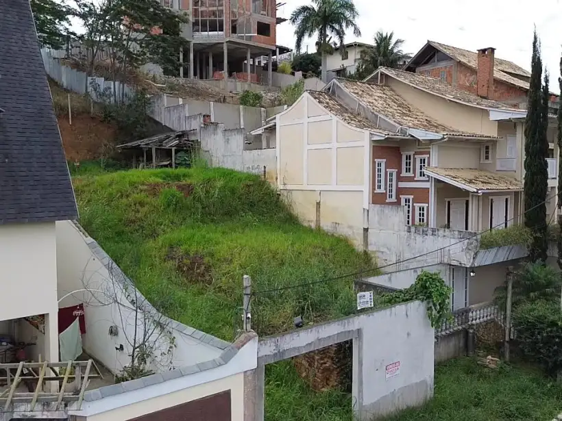 Terreno 360m² para venda no bairro Centro