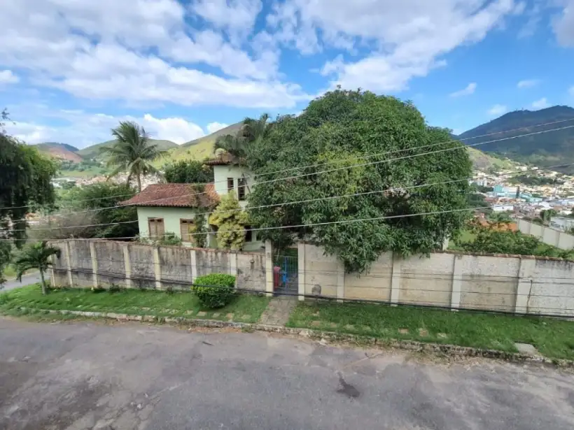 Casa 5 Quartos para venda no bairro Cruzeiro