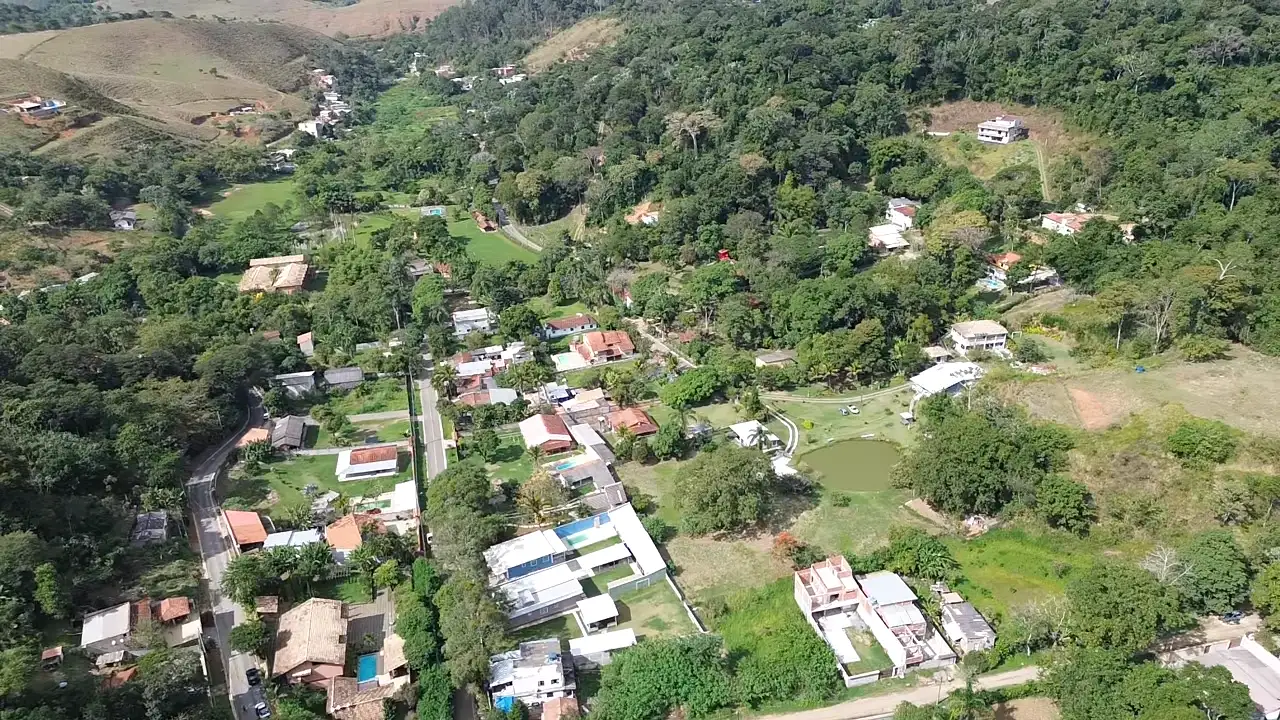 Terreno 1.103m² para venda no bairro Vale Verde