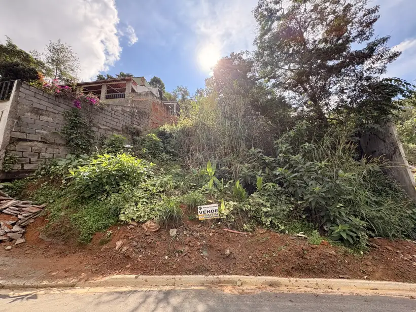 Terreno 1.103m² para venda no bairro Vale Verde